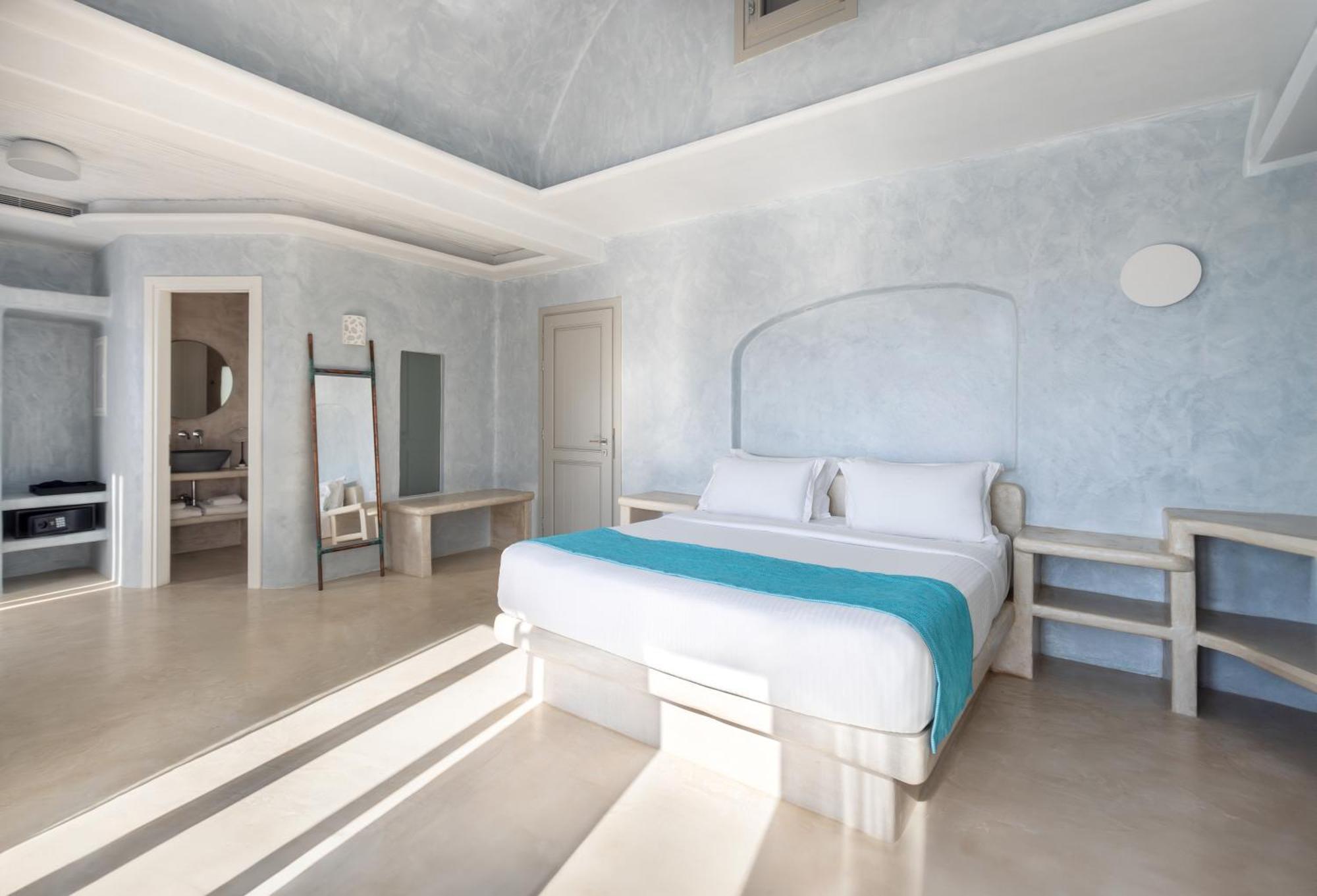 Danae Suites Santorini Oia  Exterior photo