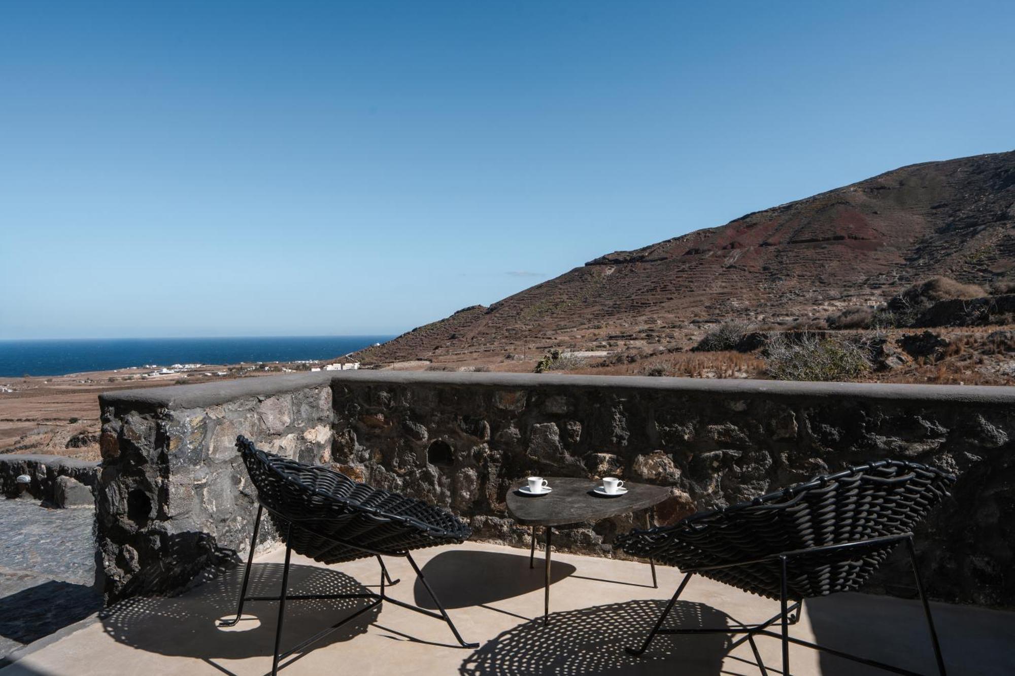Danae Suites Santorini Oia  Exterior photo